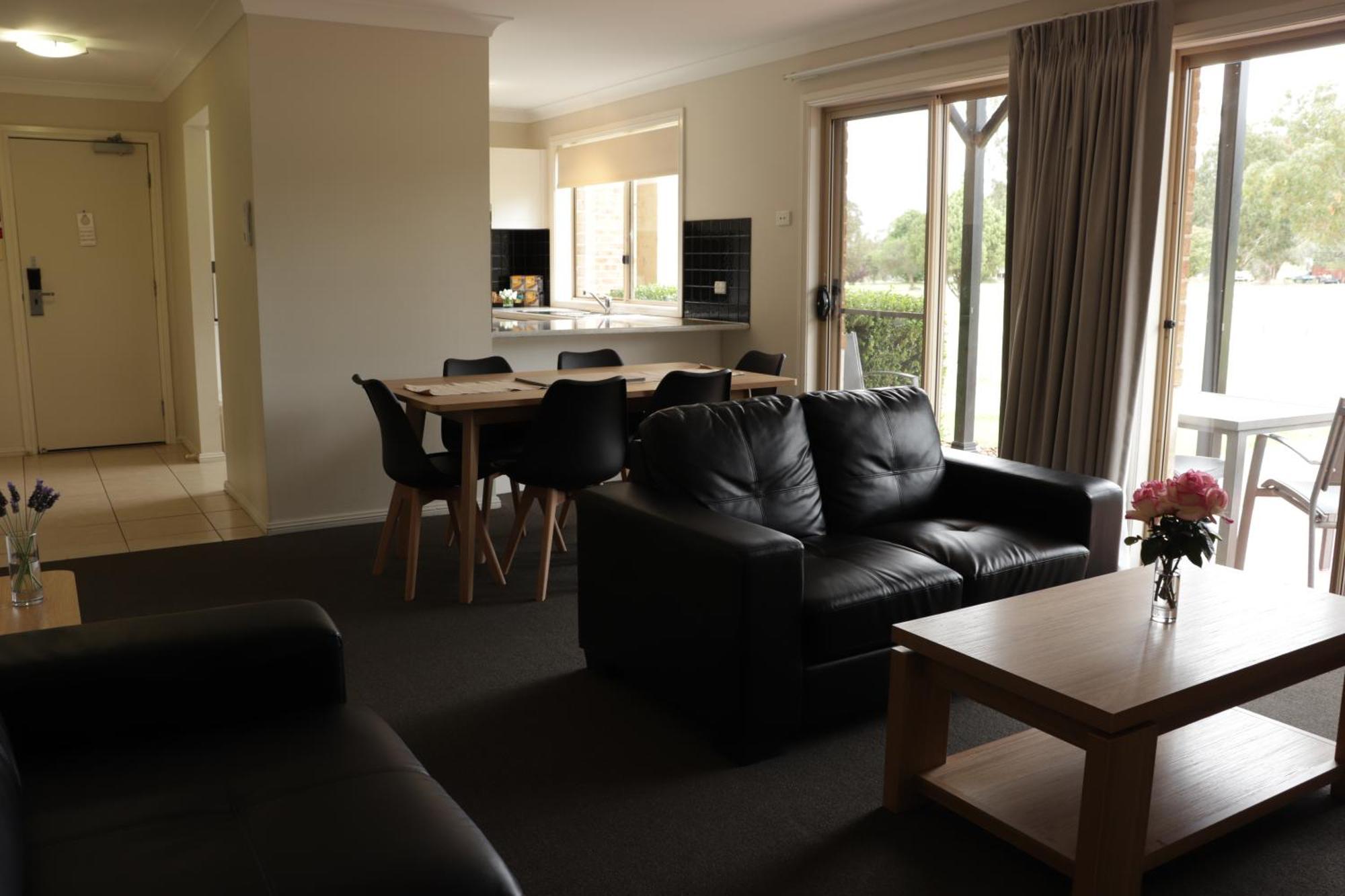 Cootamundra Heritage Motel&Apartments Buitenkant foto